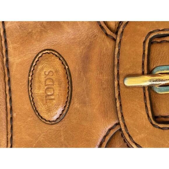 Tod's shoulder bag in brown leather - Picture 2 of 6